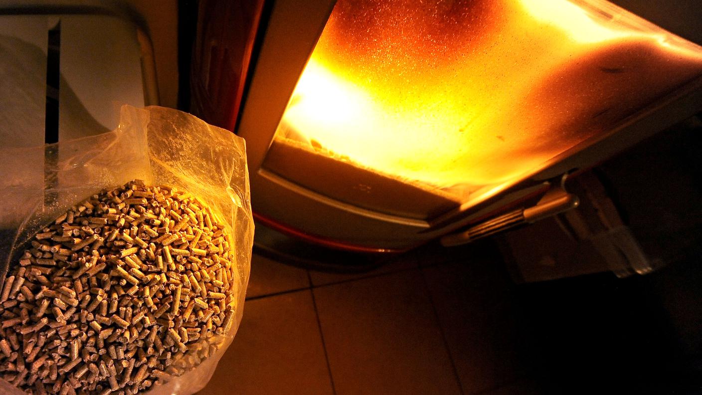 Rincari dei prezzi del legname da riscaldamento: verificare l'efficienza energetica degli impianti è essenziale per evitare sprechi e ulteriori costi