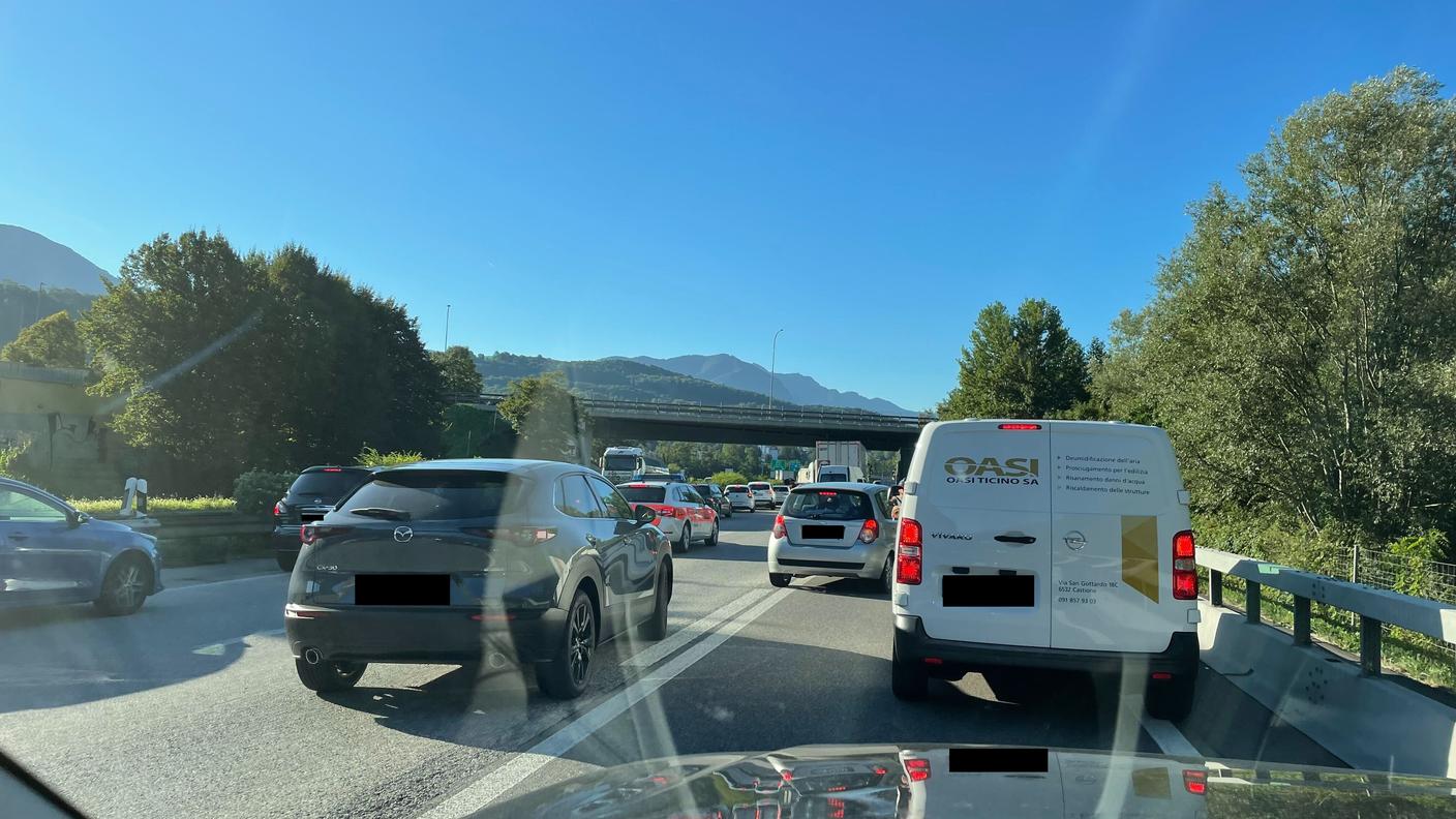 La coda formatasi dopo l'incidente