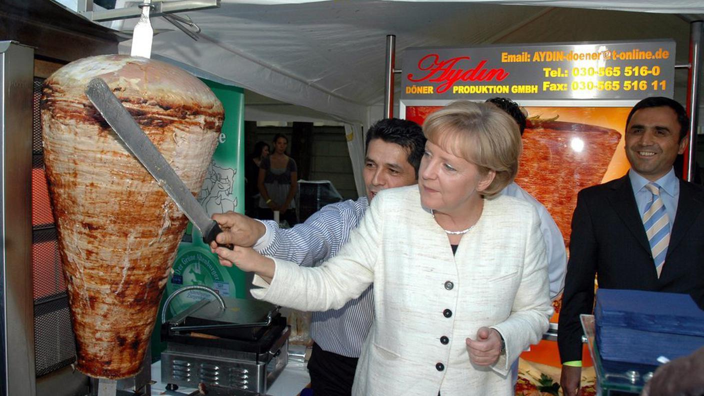 Angela Merkel in una foto del 2009: oggi solo carote e insalatine