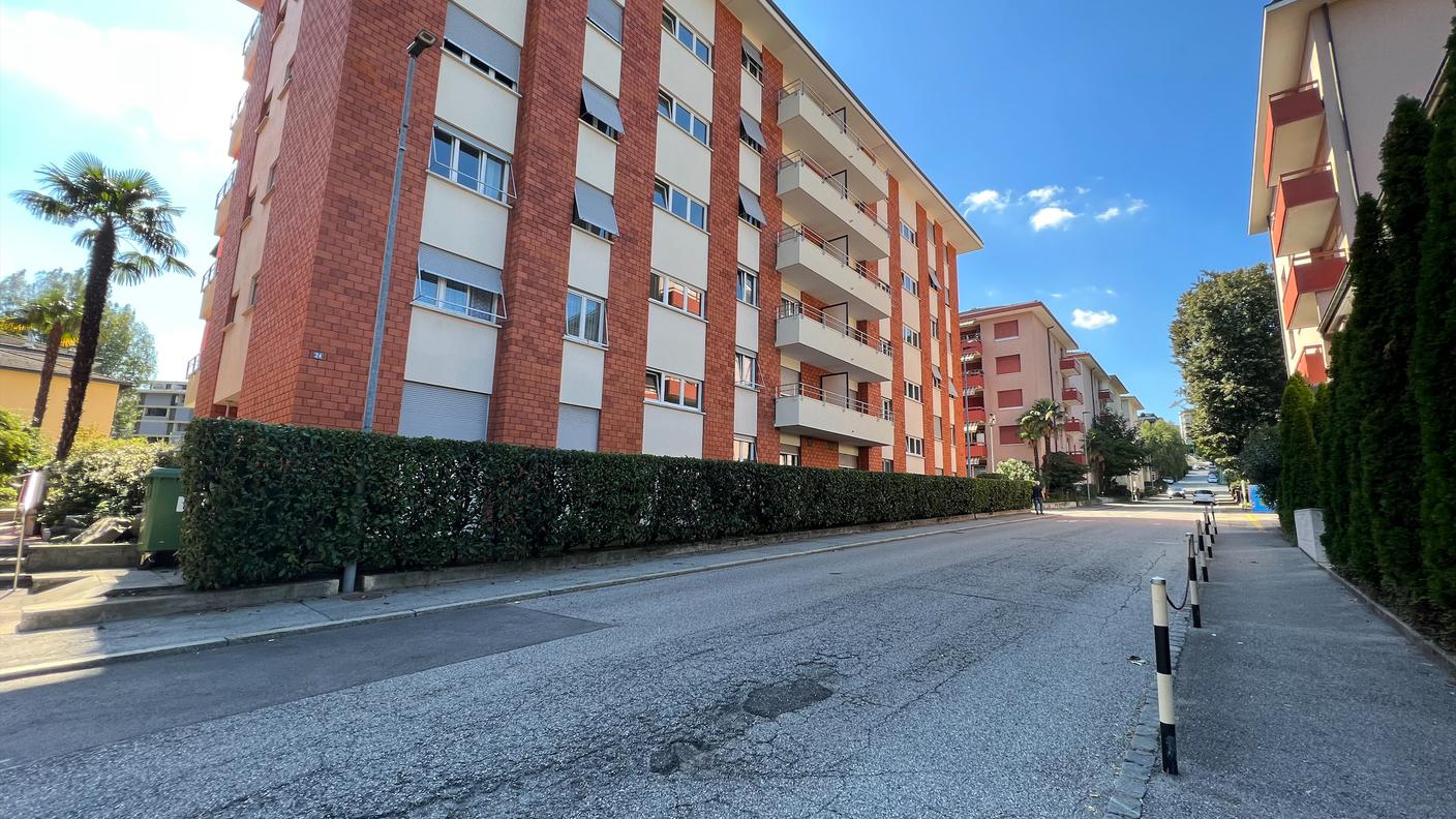 La via di Massagno dove l'uomo è stato ferito