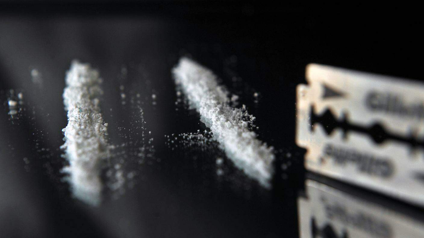 Le autorità hanno sequestrato 300 grammi di cocaina