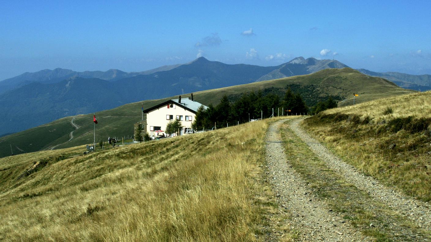 La capanna del Monte Bar in una foto d'archivio