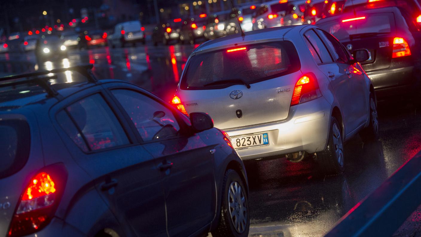 Sono aumentati ancora i frontalieri che giungono tutti i giorni in Ticino