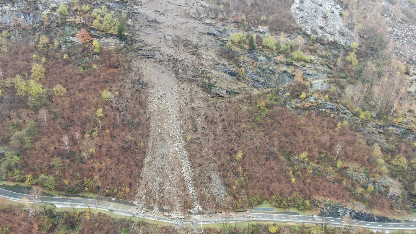 Una veduta dall'alto della frana