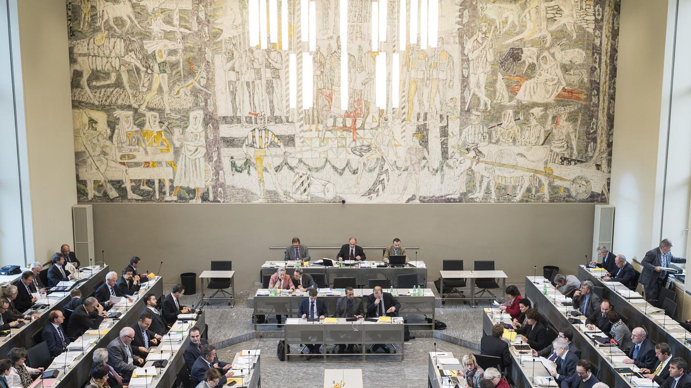 Il Parlamento non discuterà del caso prima di febbraio