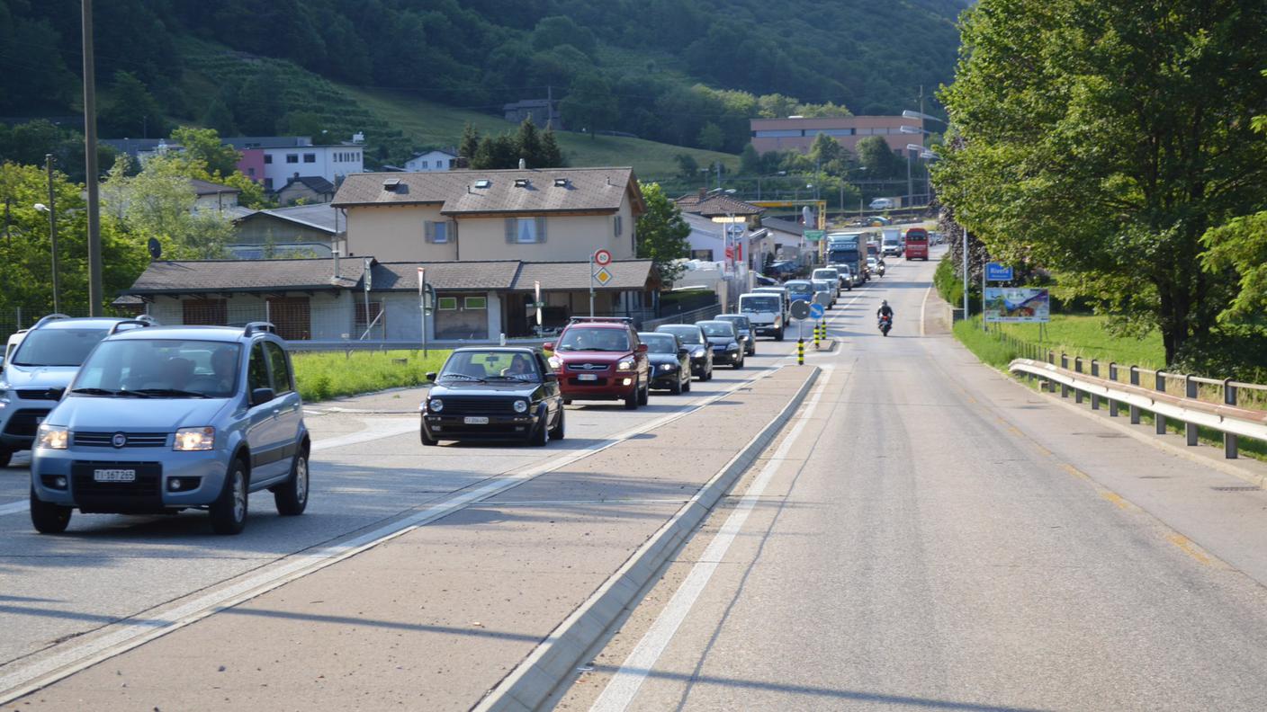 Traffico bloccato sull'A2