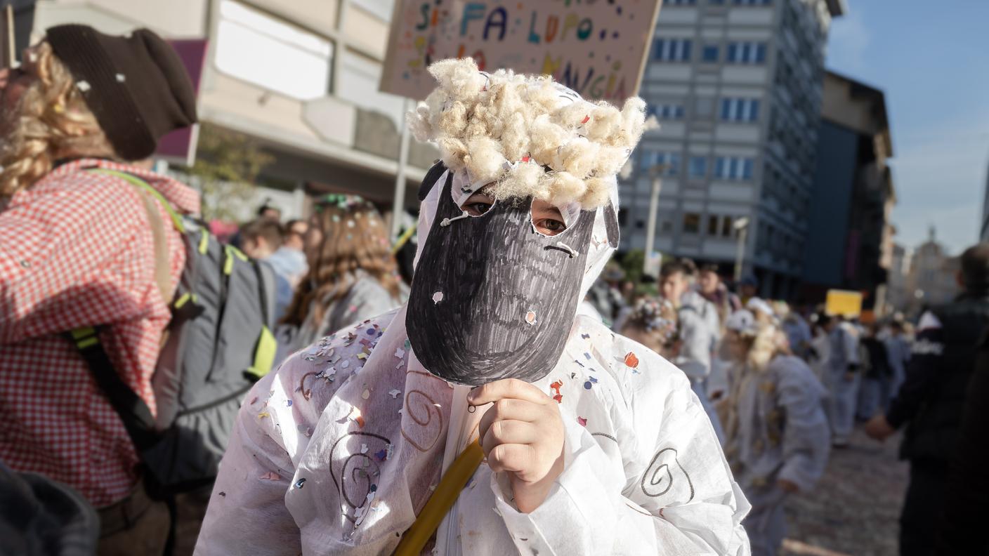 Nebiopoli 2023: il corteo mascherato dei bambini