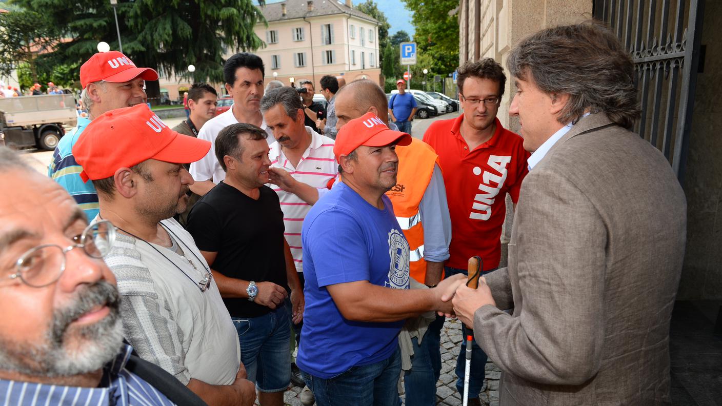 Consegnata la petizione al presidente del Governo, Manuele Bertoli