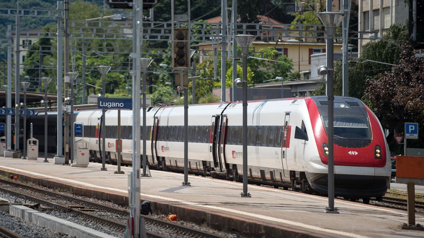 Anche il treno per raggiungere il Ticino