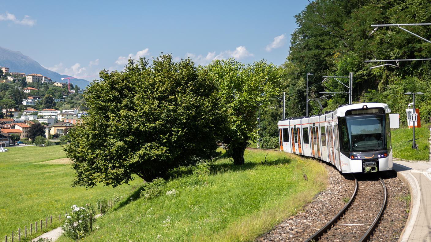 La linea di collina da Bioggio raggiunge Lugano passando per Muzzano e Sorengo