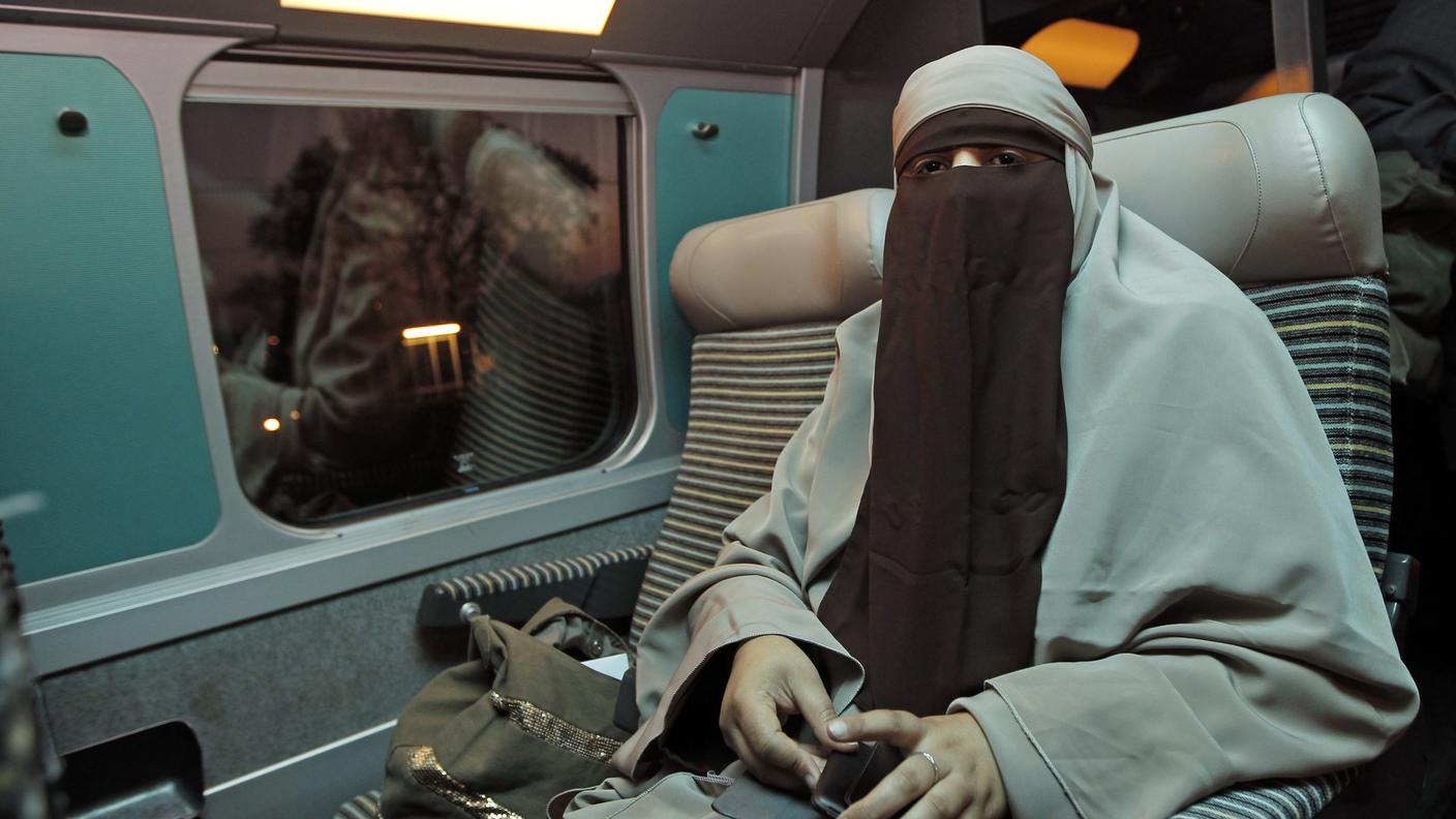 In Belgio e in Francia è in vigore una legge che vieta di indossare il burqa