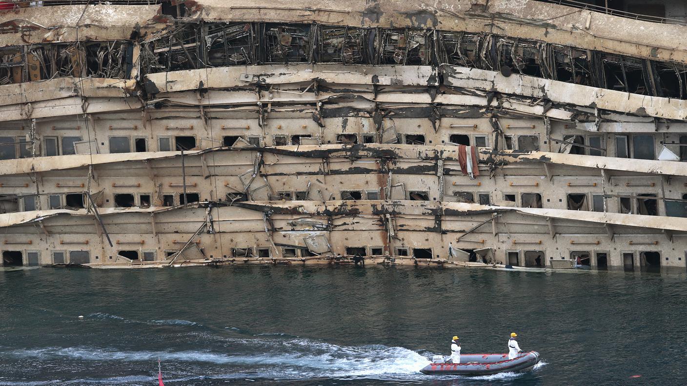 costaconcordia-linsi3,re.jpg