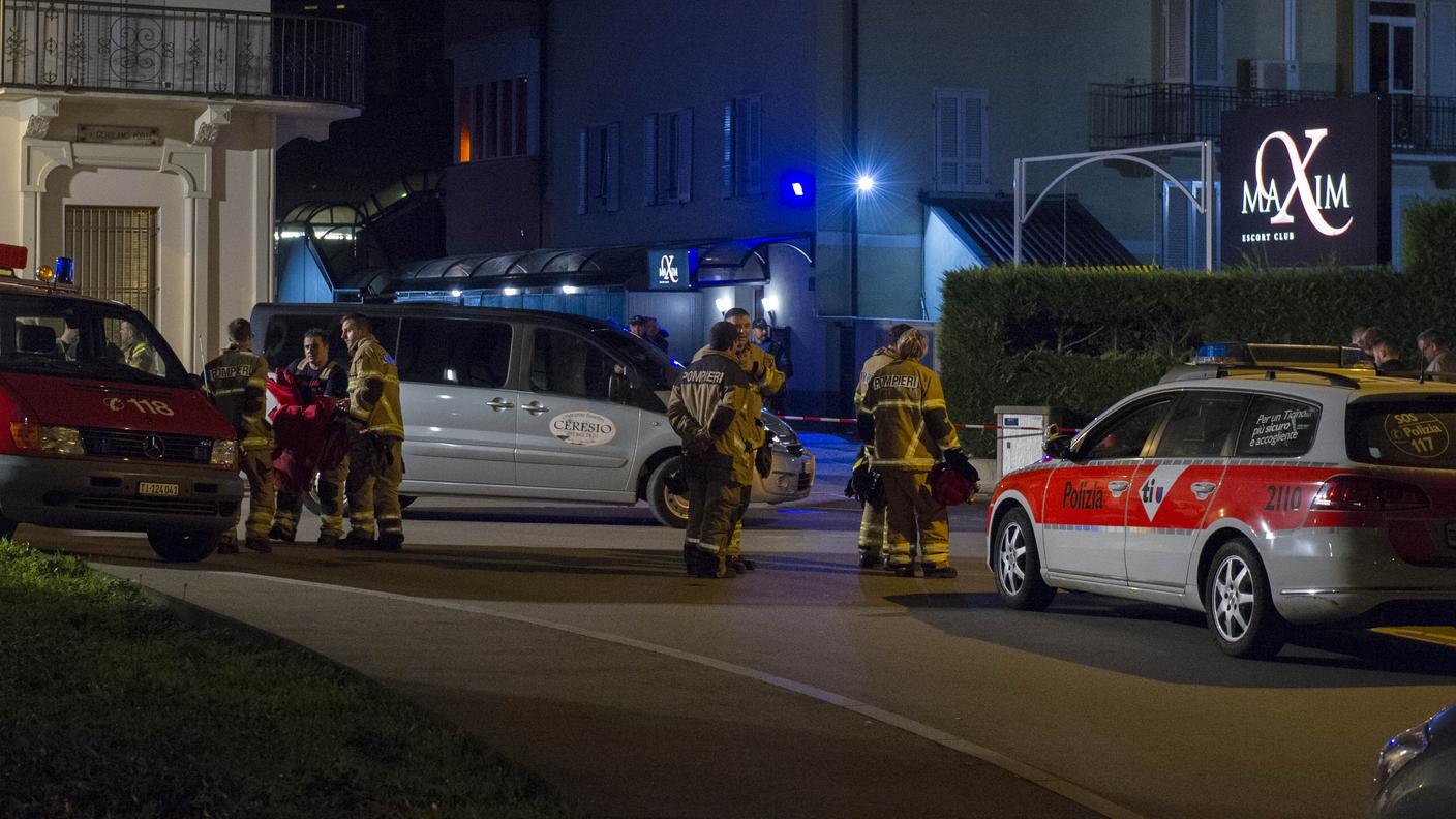 Polizia e soccorritori sul luogo della sparatoria