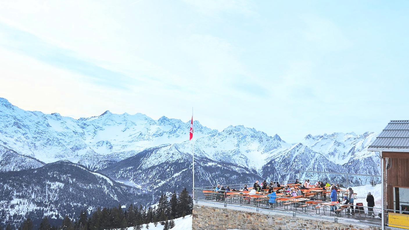 Carì innevata apre parzialmente