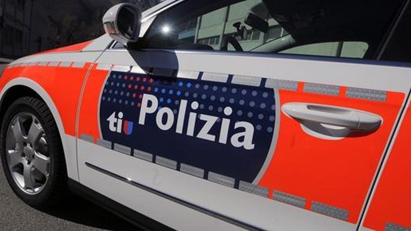 Gli agenti hanno fermato l'automobilista nel territorio di Giornico