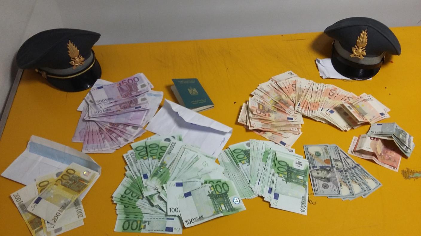 Milioni di euro bloccati dalla Guardia di finanza di Malpensa