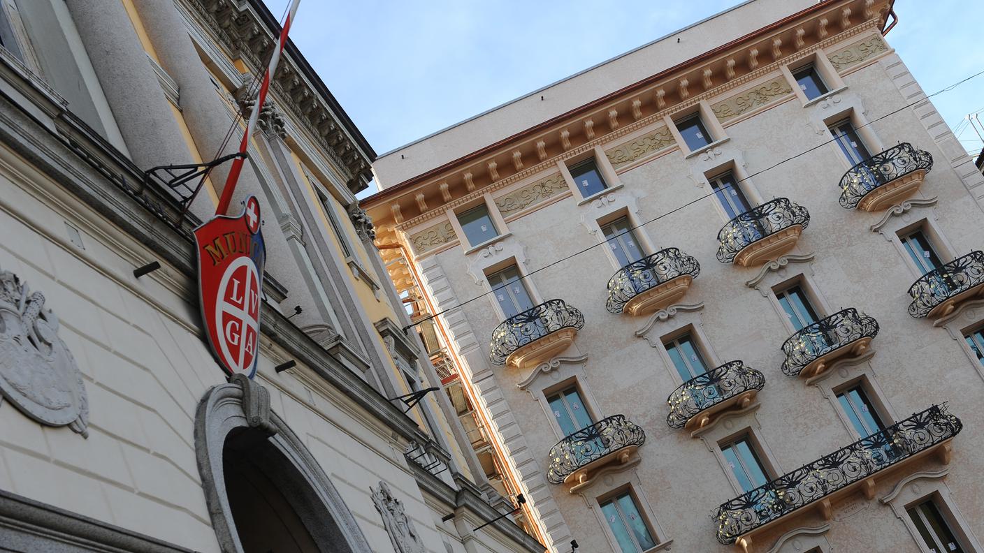 I due, lo ricordiamo, hanno ammesso di aver intascato mazzette in cambio di lavori assegnati ad un imprenditore attivo nel settore delle pulizie edili, pure finito nei guai.