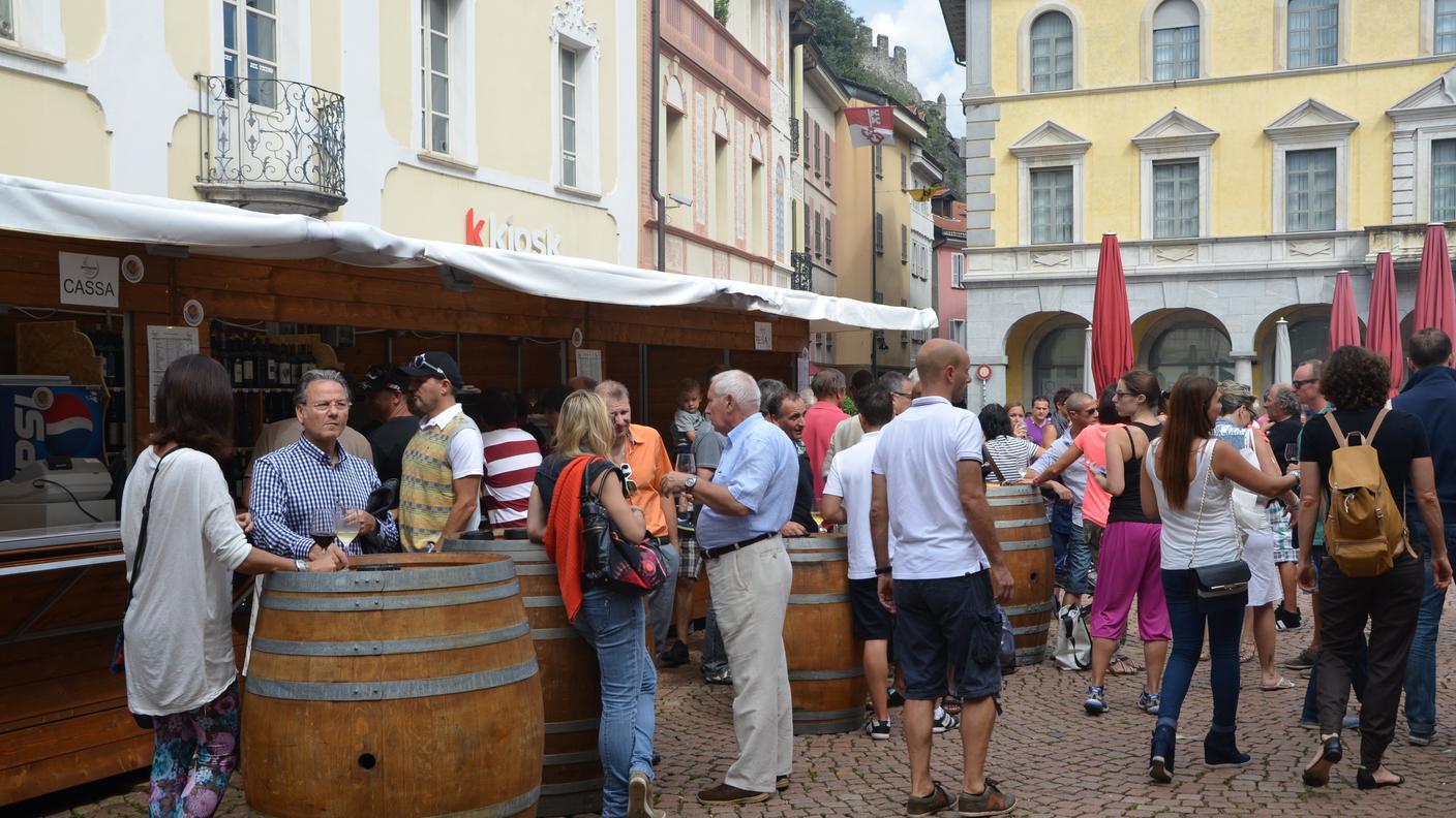 Centro città animato come di rado