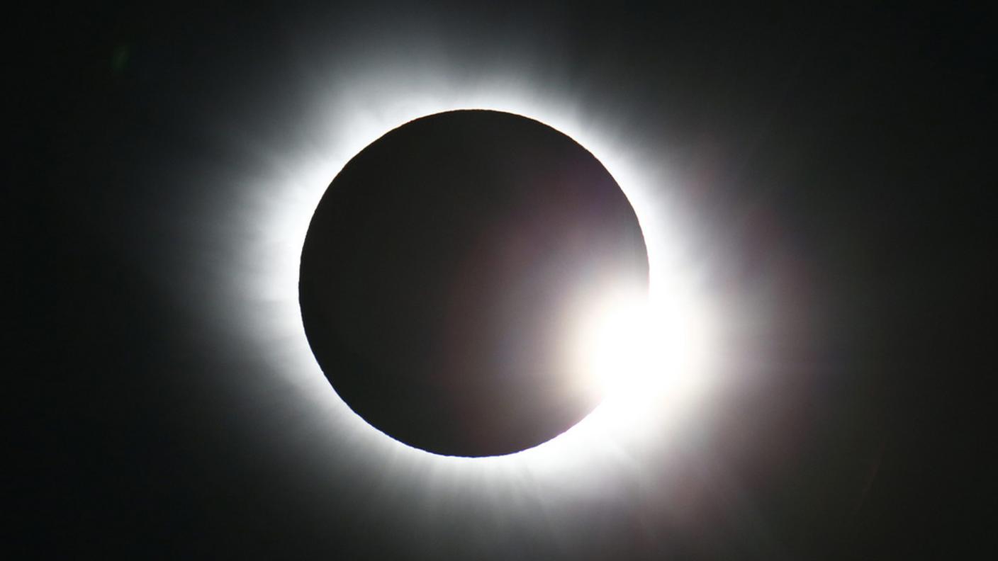L'eclissi vista dalle Svalbard