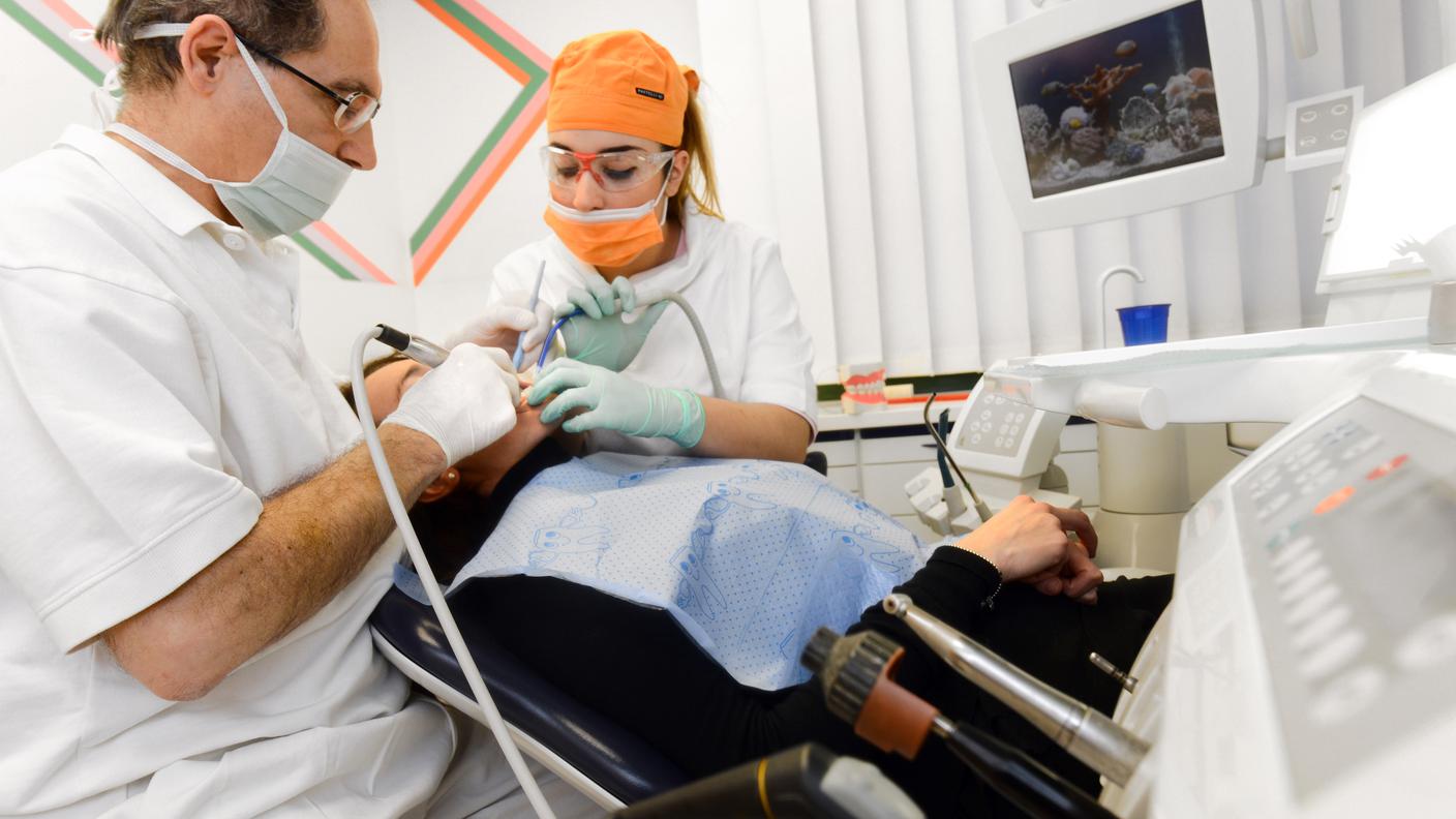 "Caro" medico dentista