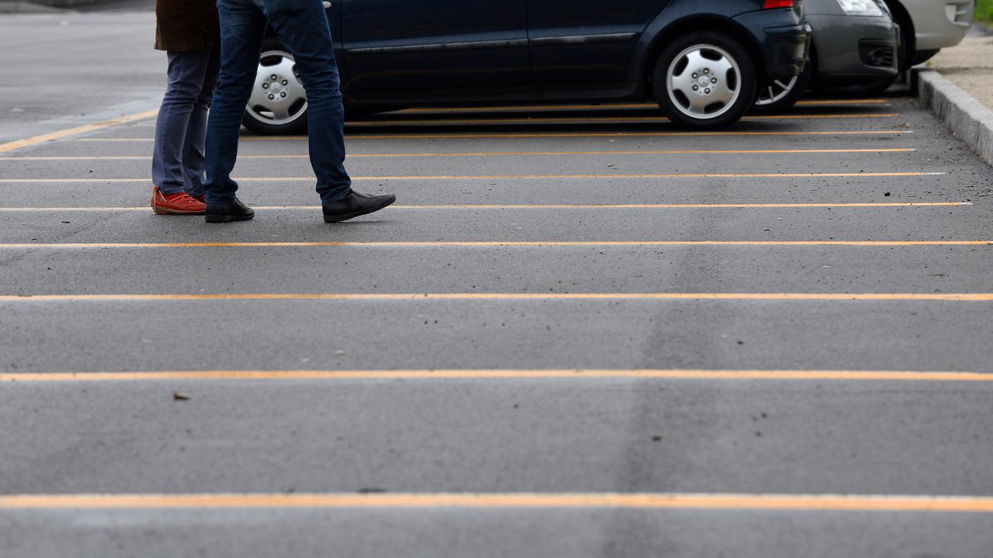 Uno dei parcheggi riservati al car pooling oltre frontiera