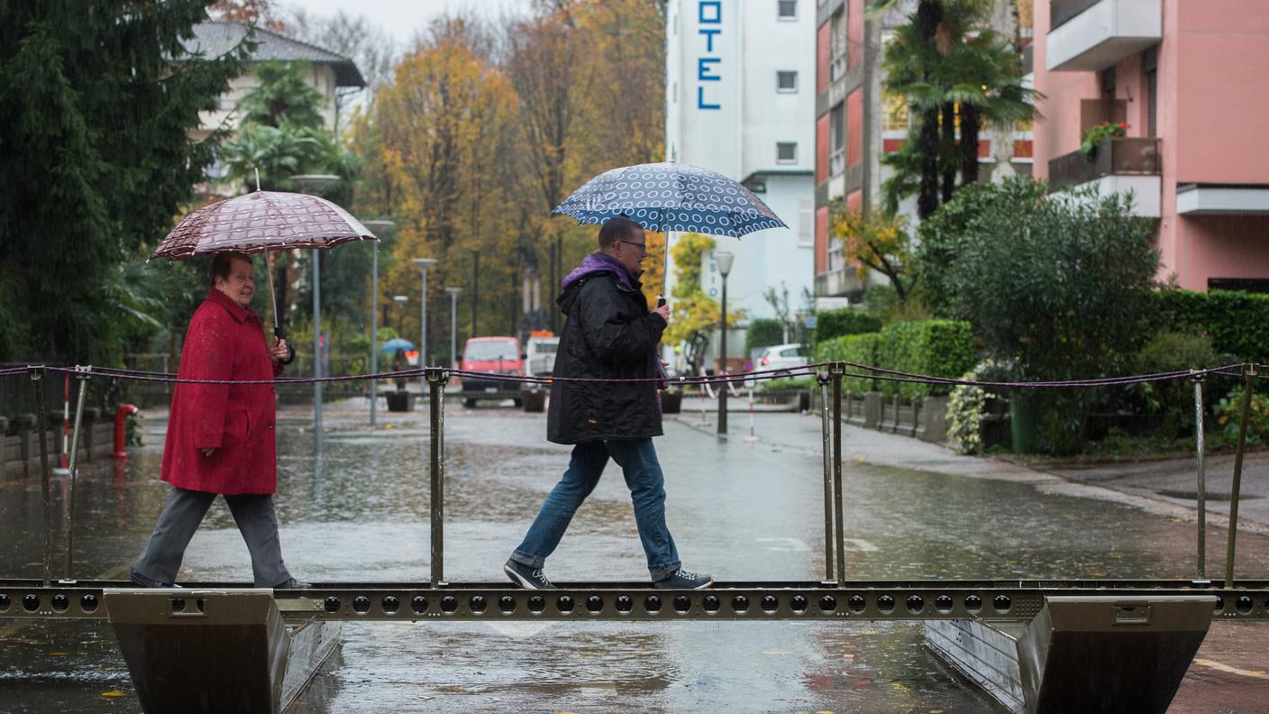 Quartiere nuovo a Locarno: posizionate le passerelle