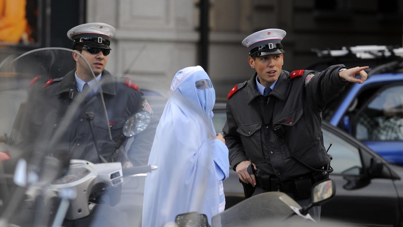 Vietato coprirsi il volto