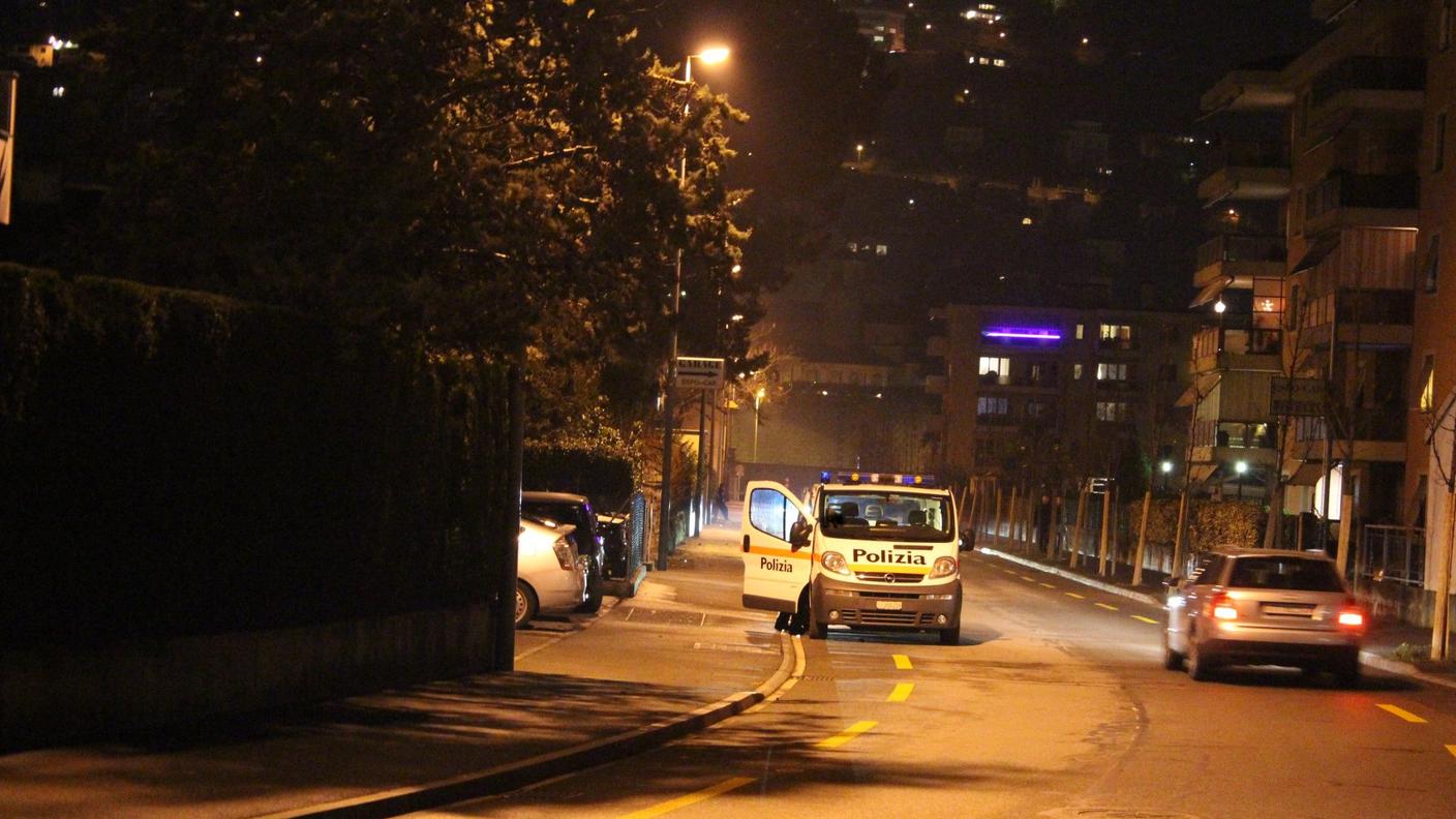 Il ferimento è avvenuto in Via Nessi