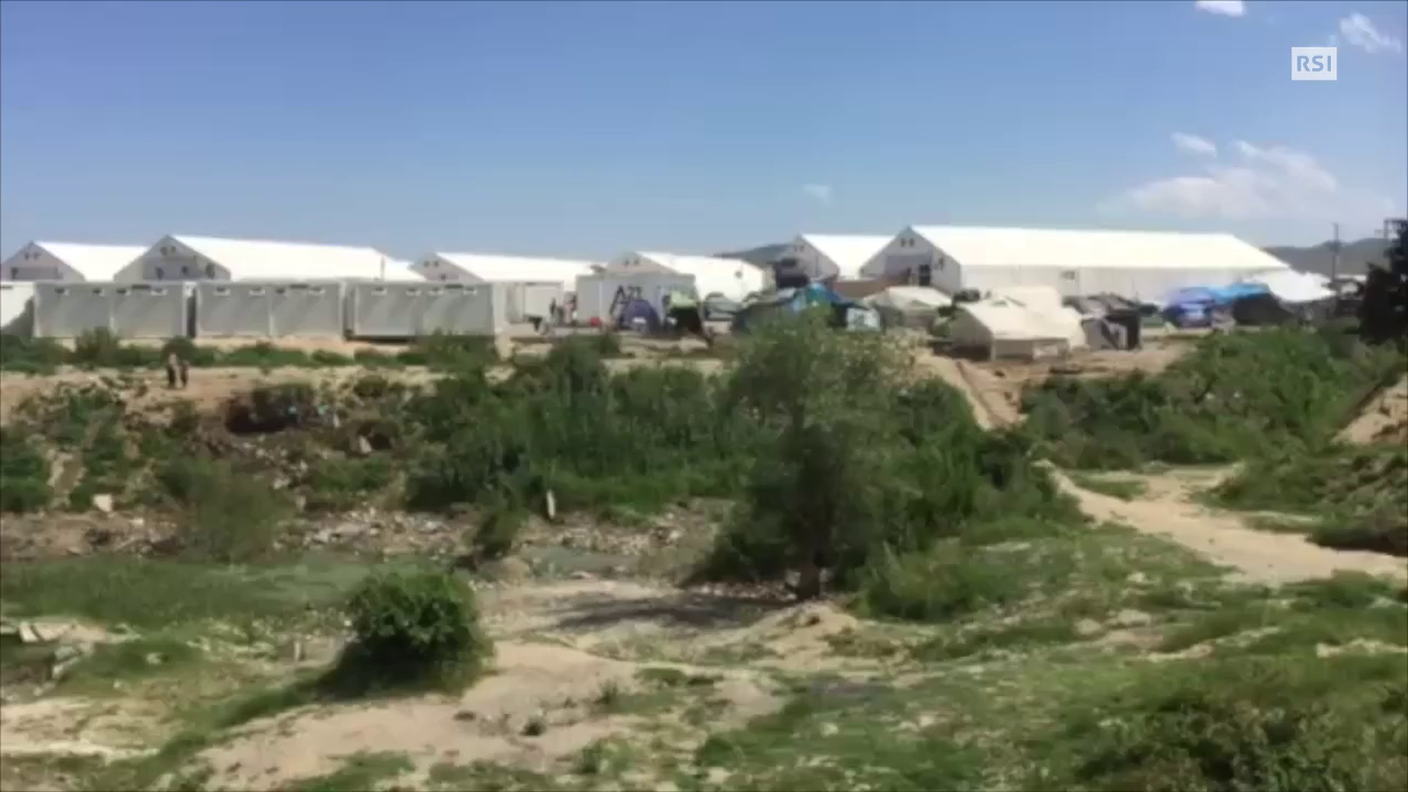 Da Idomeni verso i campi governativi - di Camilla Luzzani