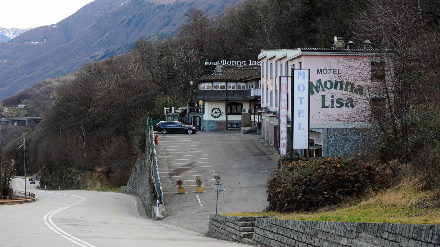 Il locale sul Ceneri in un'immagine scattata pochi mesi prima dei blitz