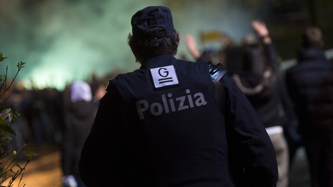 I funzionari, in particolare di polizia ma non solo, chiedono di essere più tutelati