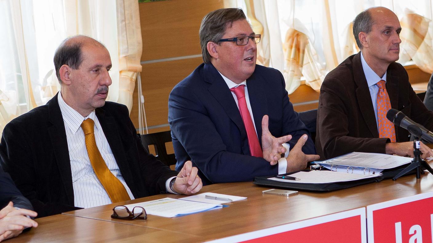 20 novembre: Edo Pellegrini (UDF), Gabriele Pinoja (UDC) e Sergio Morisoli (AreaLiberale) annunciano la nascita de La Destra