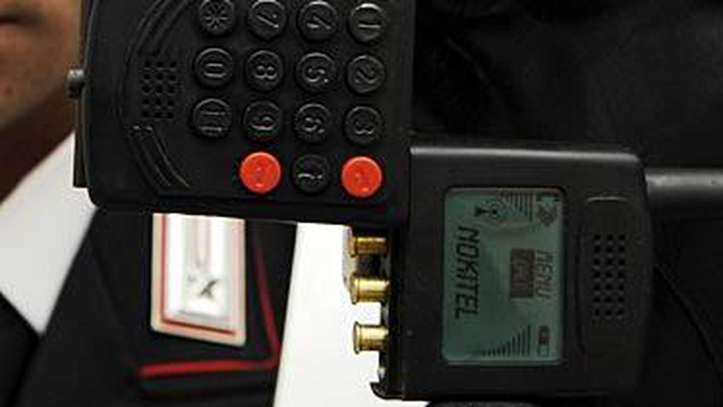 Un telefonino pronto a sparare