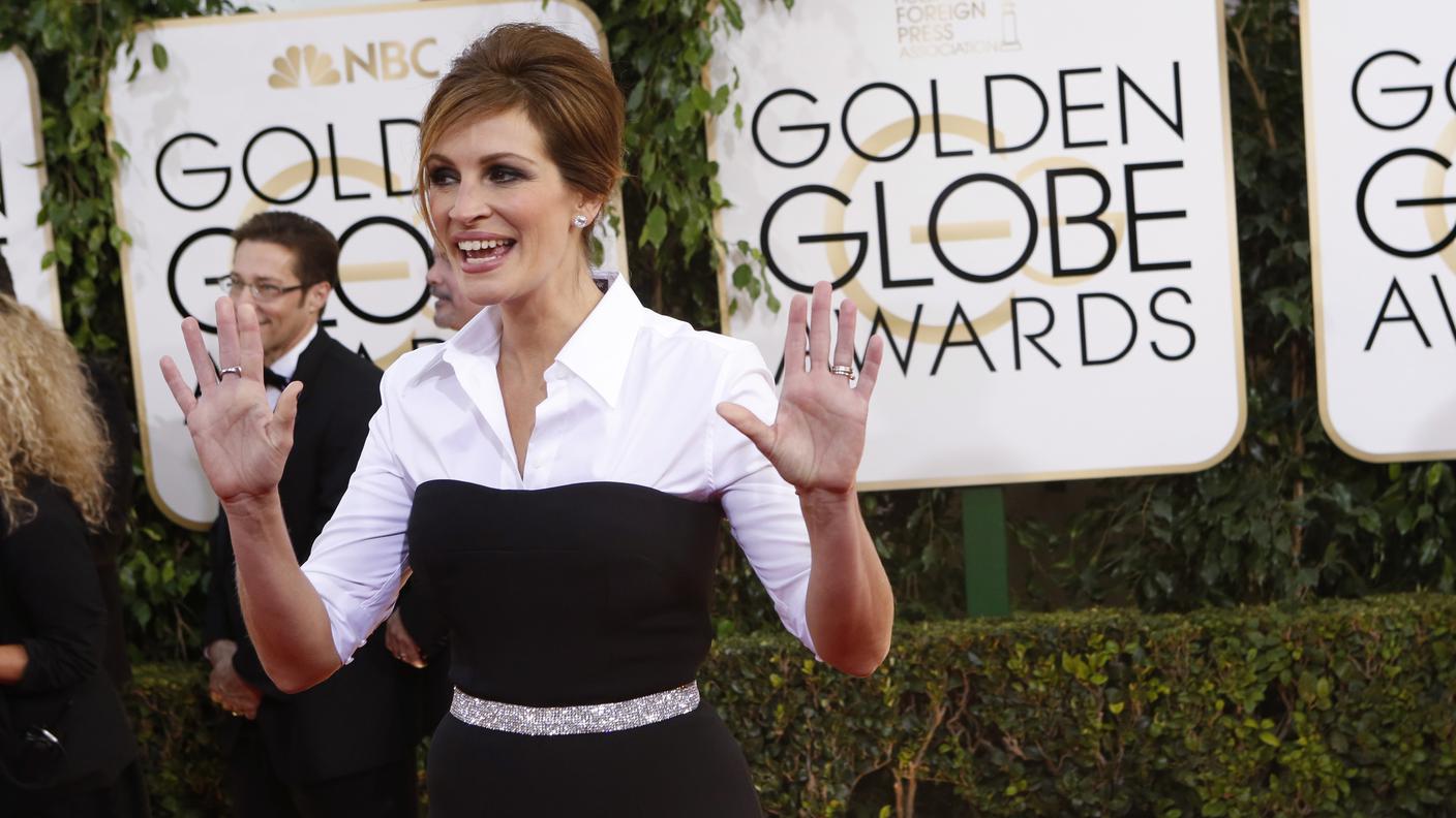 Golden Globe Julia Roberts re 140113.jpg