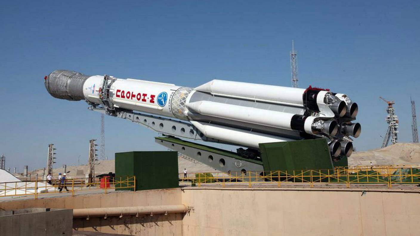 Un razzo Proton-M al cosmodromo di Baikonur
