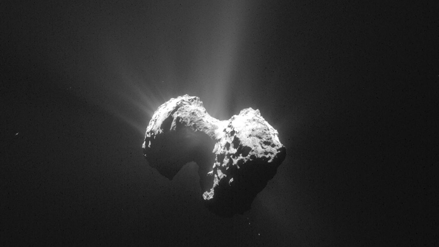 La cometa passa così vicino al Sole una volta ogni 6 anni e mezzo