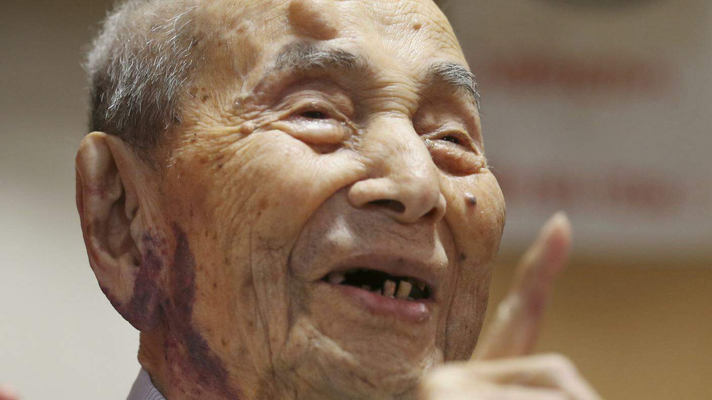Il giapponese Yasutaro Koide – 112 anni – in un’immagine scattata nell’agosto del 2015 