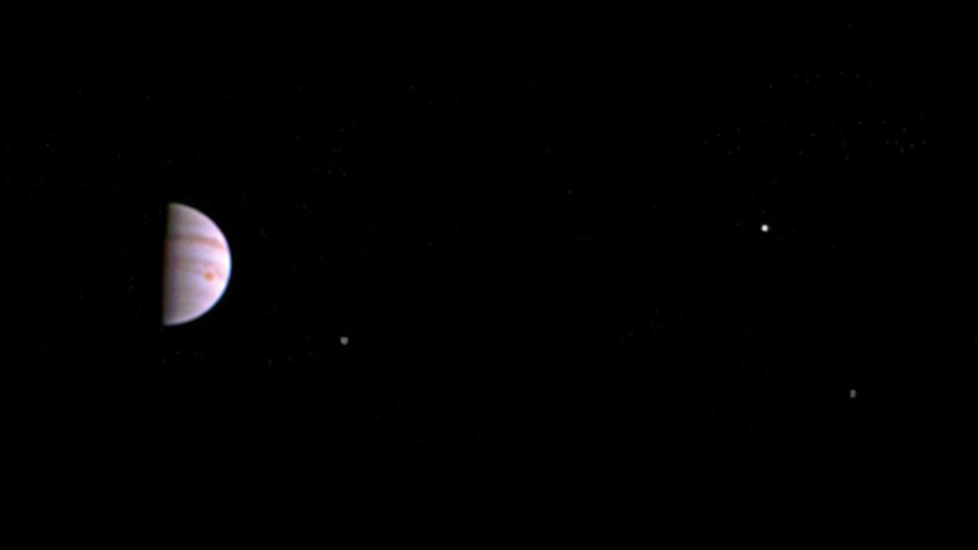 Un'immagine di Giove scattata dalla sonda Juno