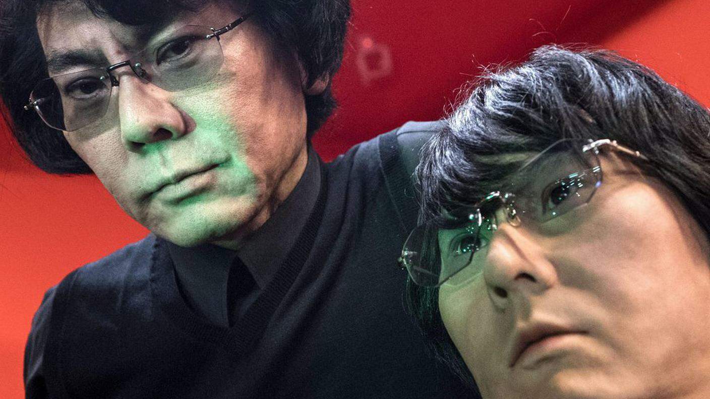 Hiroshi Ishiguro e il suo doppio androide