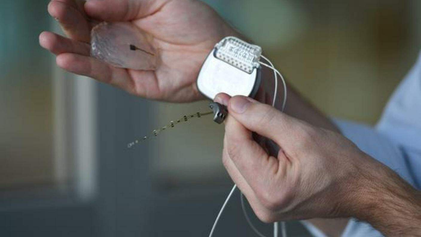 Dispositivi elettronici, in grado di comunicare con il sistema nervoso 