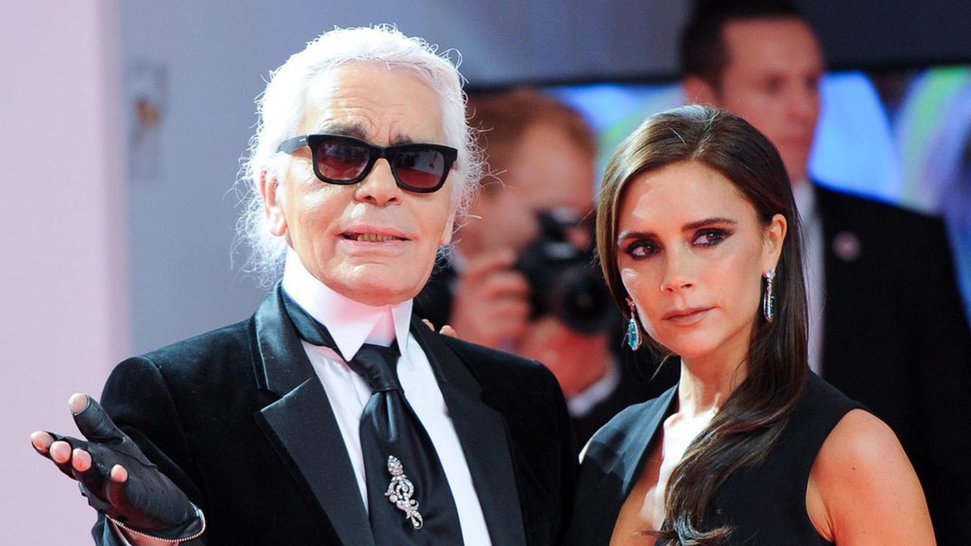 Karl Lagerfeld con Victoria Beckham