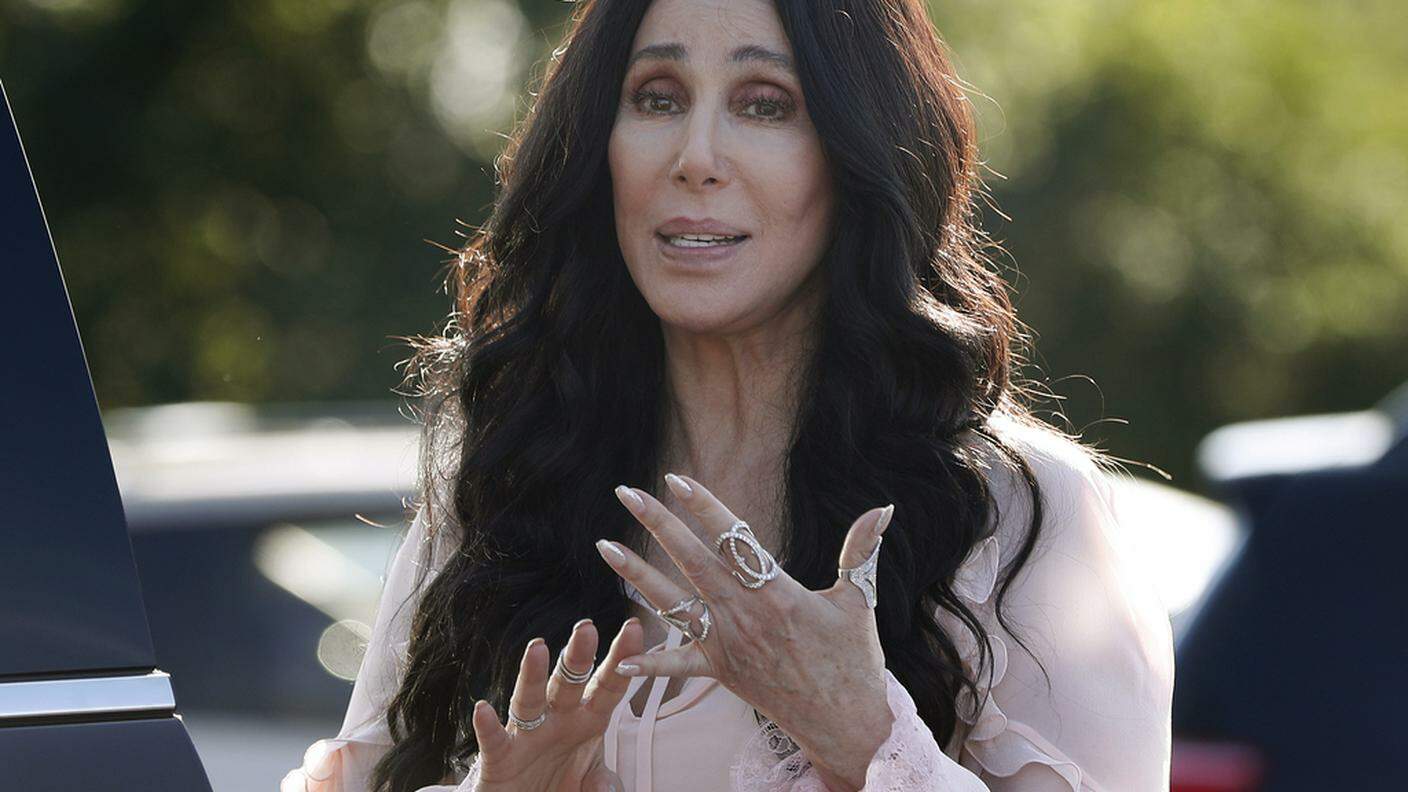 Cher aveva promesso di trasferirsi su Giove
