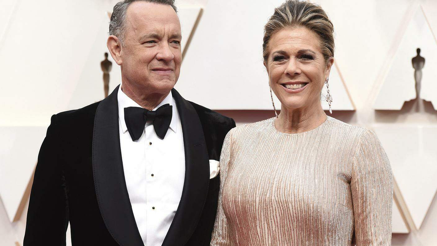 Una delle prime star a contrarre il virus è stato Tom Hanks, insieme alla moglie Rita Wilson