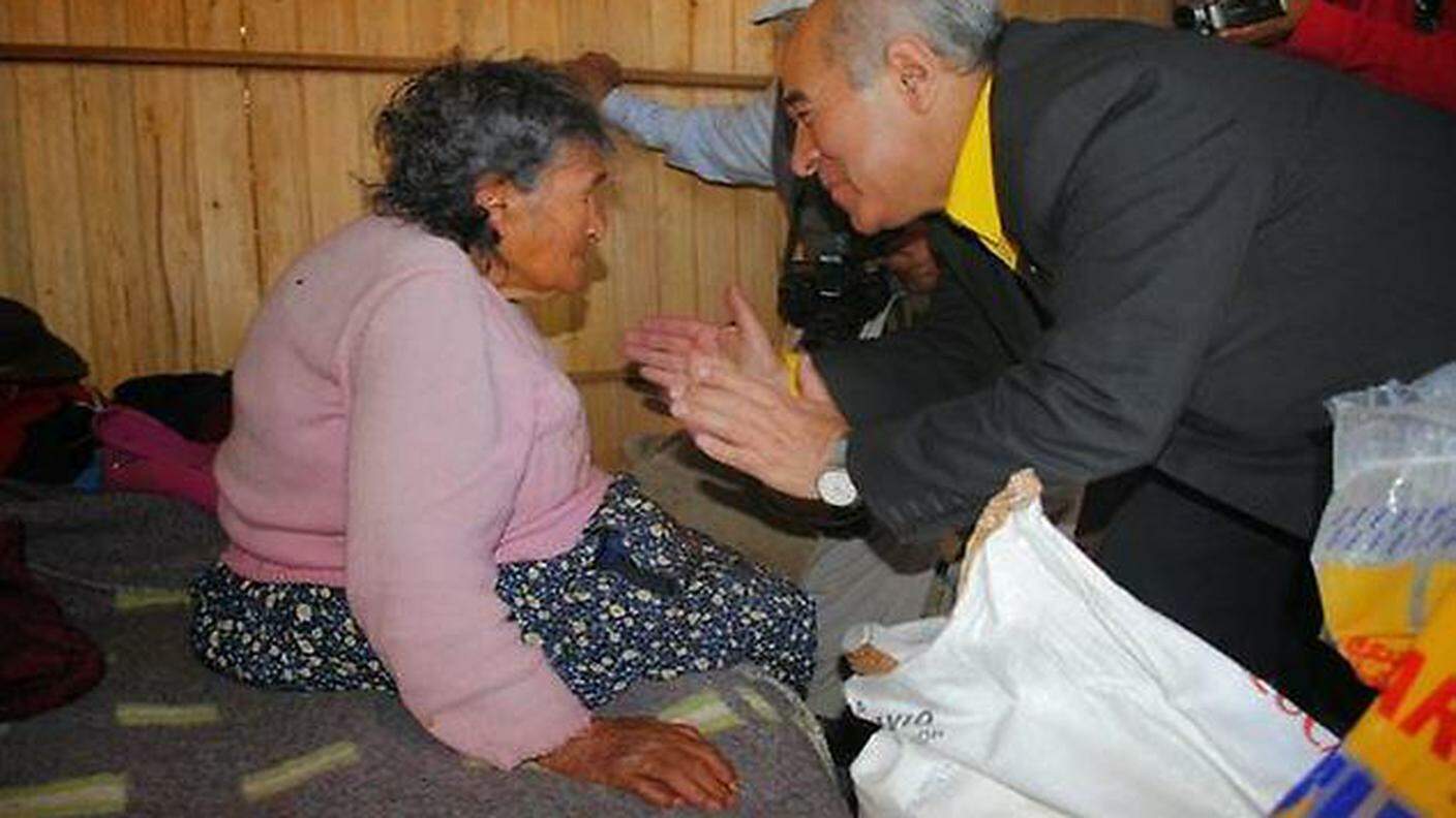 La donna più vecchia del Perù finalmente ha la sua pensione