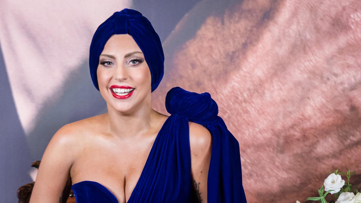 Lady Gaga si confessa alla radio