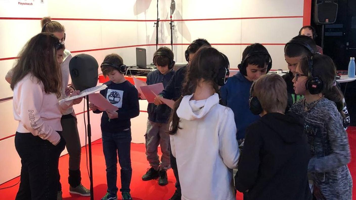 Atelier_RSI_EDU_18nov_Scuola_Media_La_Traccia _4_Castellinaria_21.jpg