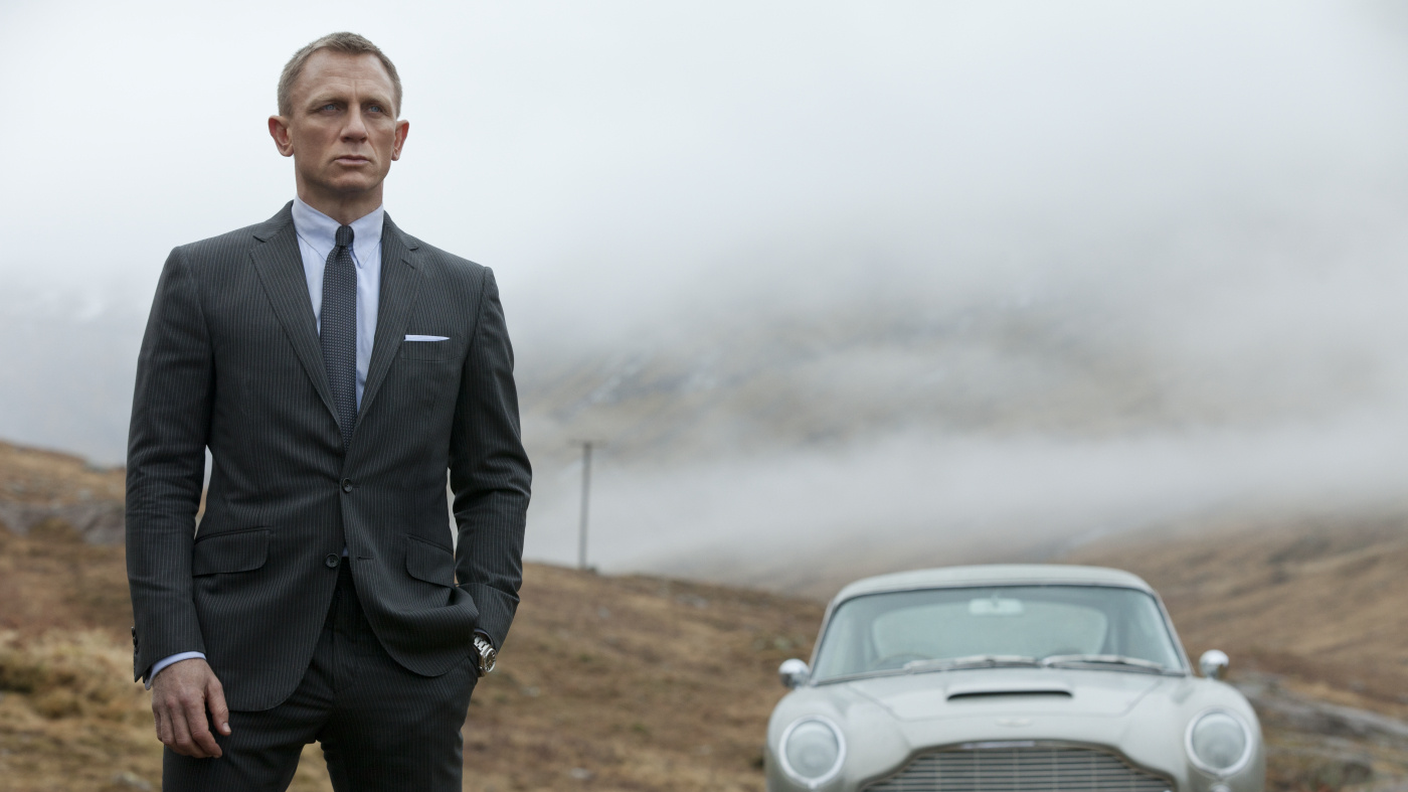 James bond abito store
