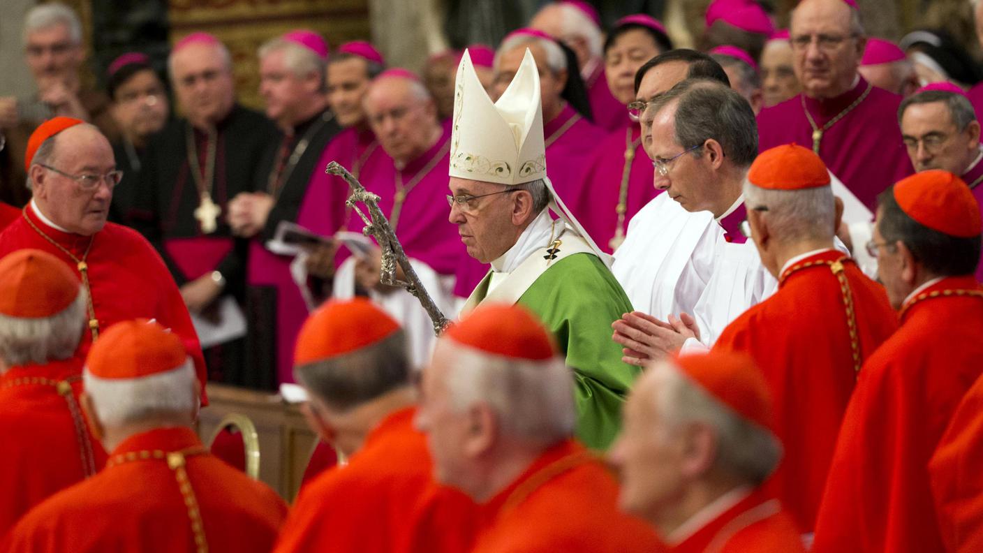Il Papa mette ordine