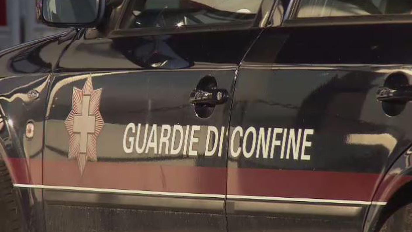 guardie di confine.JPG