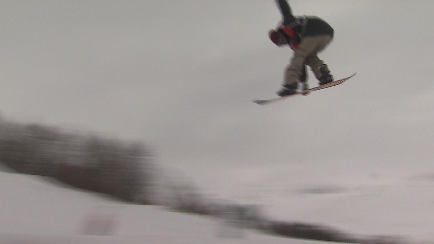 SNOWBOARDER.JPG